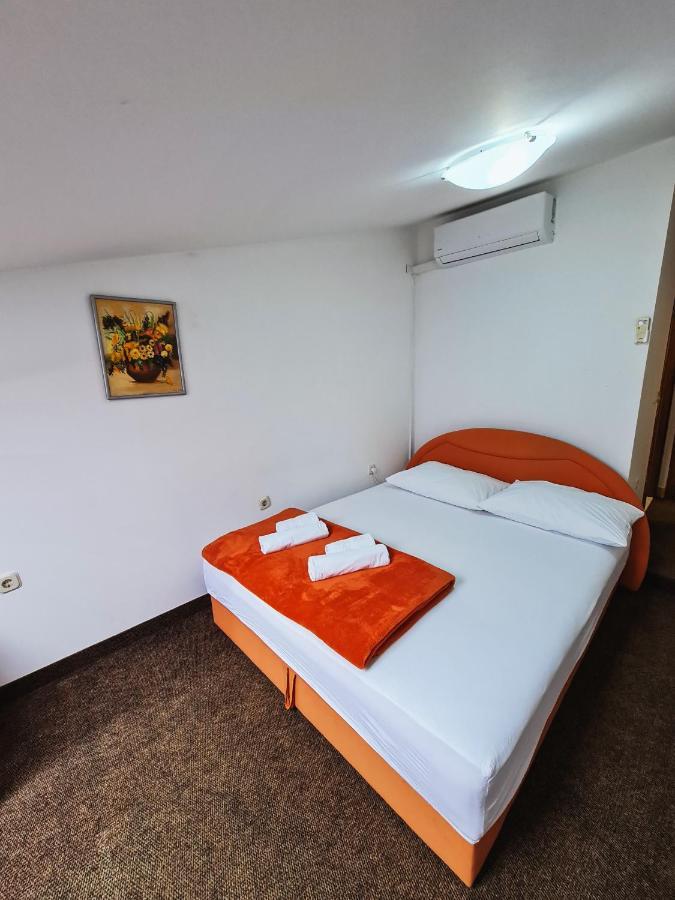 Guest House Davorka 네움 외부 사진