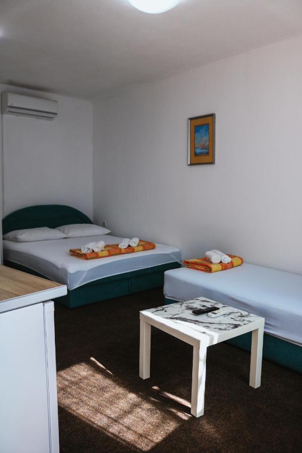Guest House Davorka 네움 외부 사진